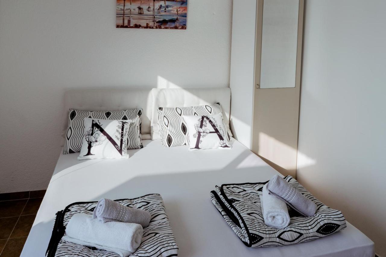 Villa Lazar トルペチャ エクステリア 写真